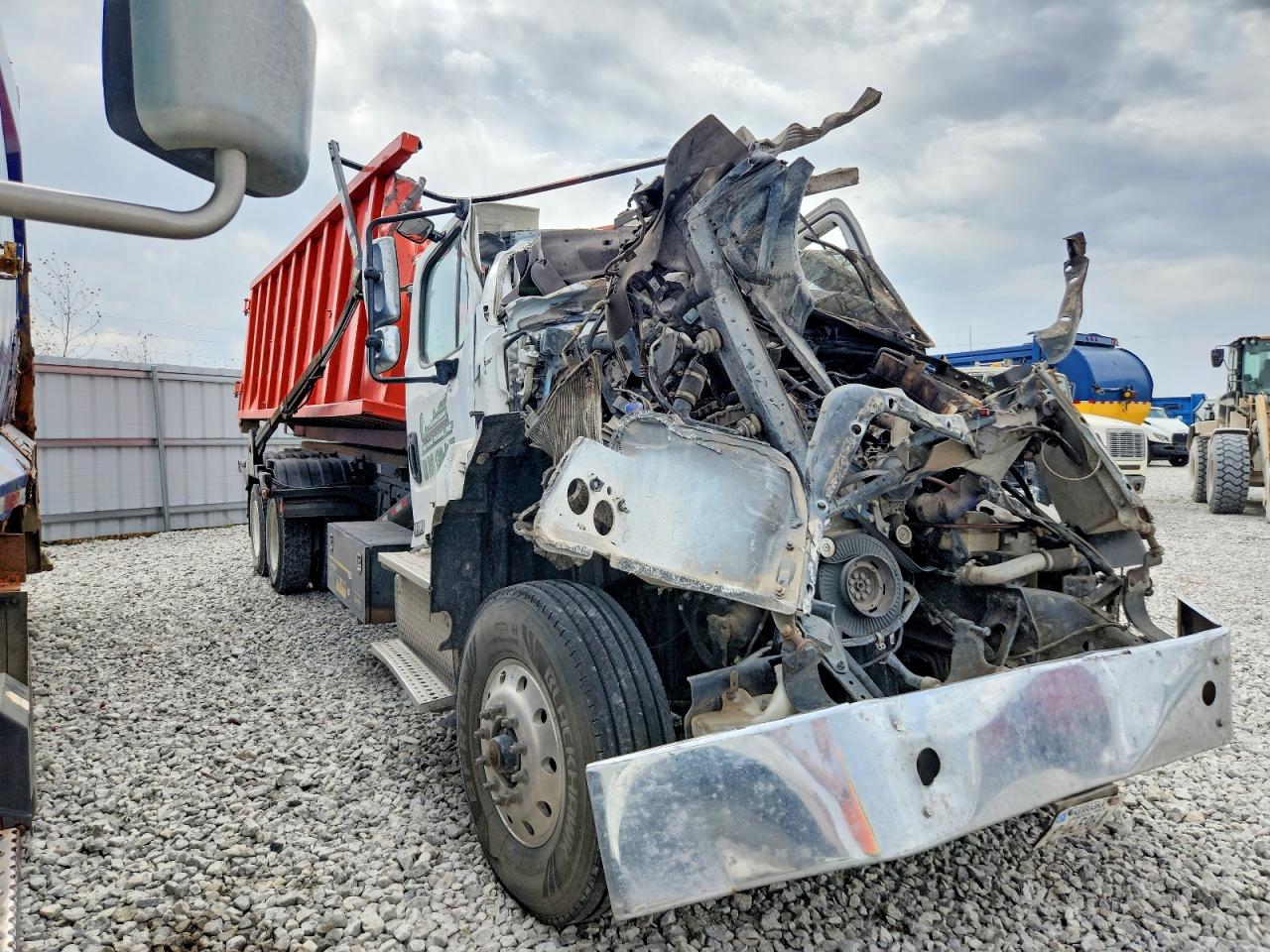 2019 Freigliner 114sd