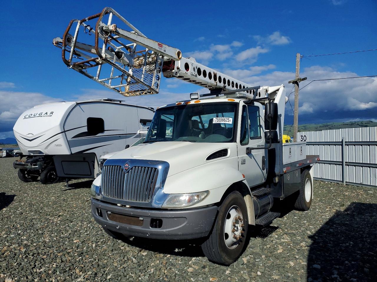 2002 International 4000-Series