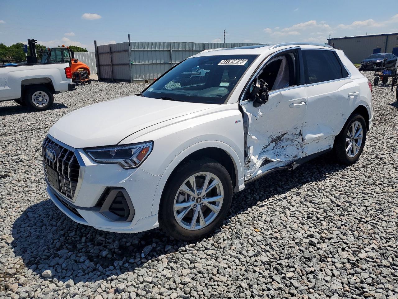 2025 Audi Q3