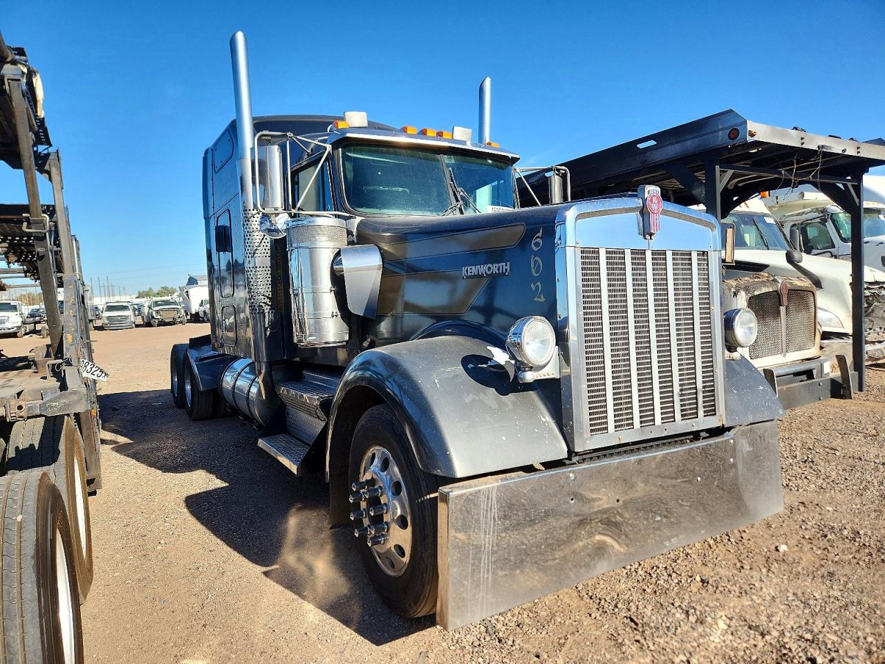 2001 Kenworth W900