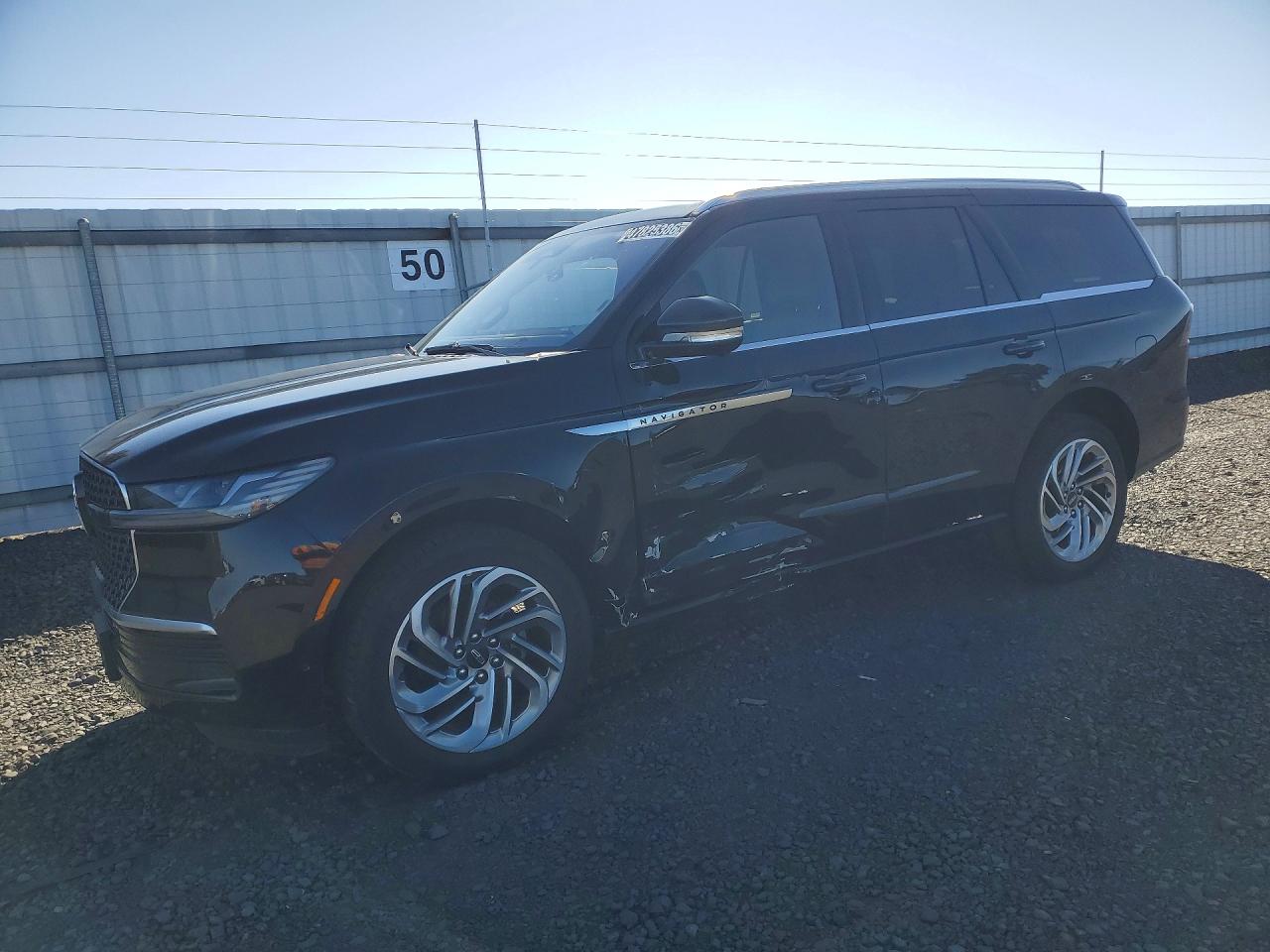 2025 Lincoln Navigator