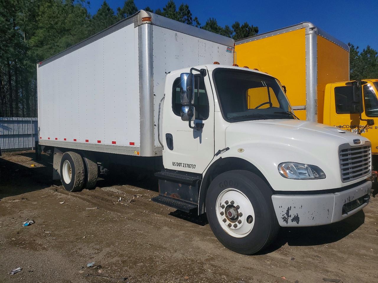 2019 Freightliner M2