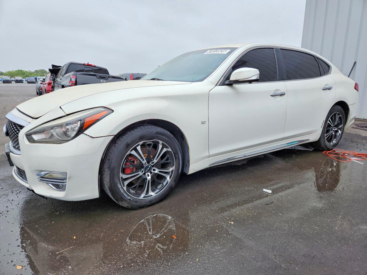 2015 Infiniti Q70