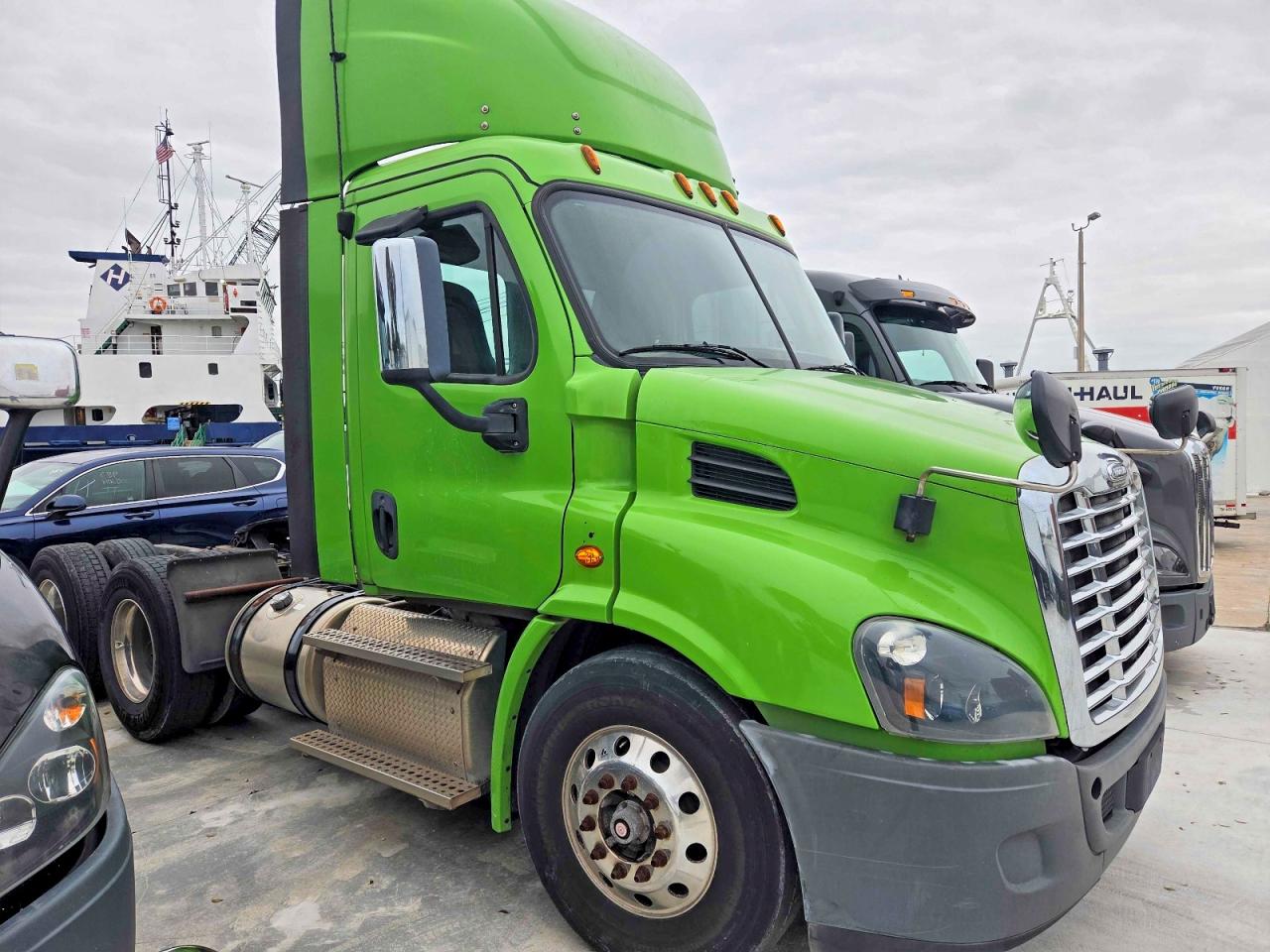 2019 Freigliner Cascadia 113