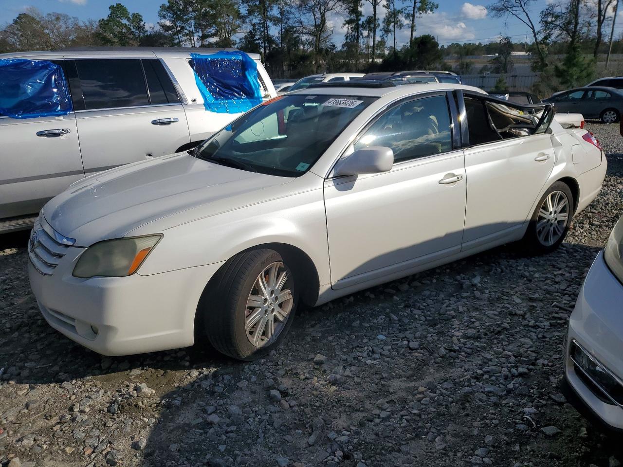 2005 Toyota Avalon