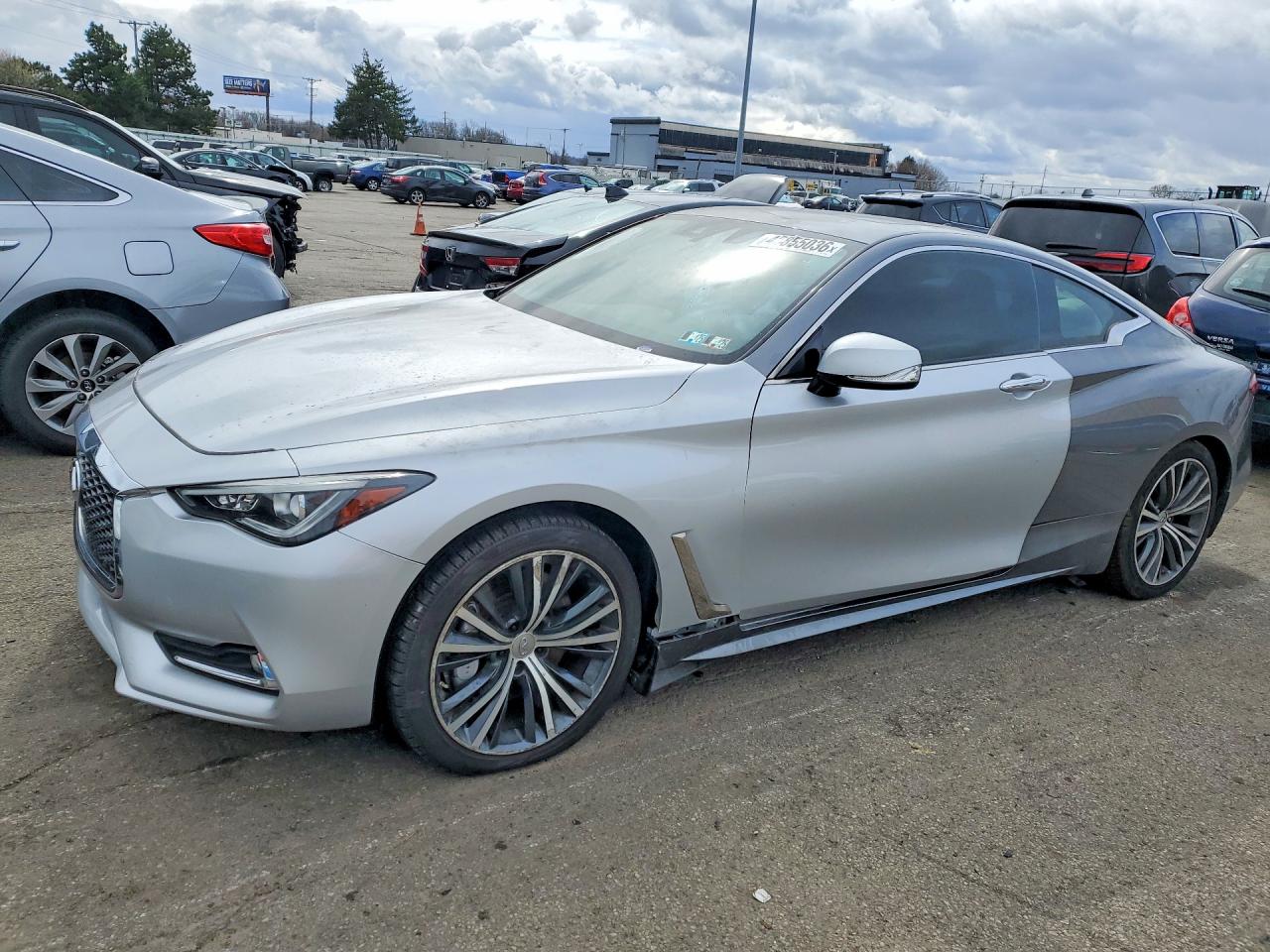 2017 Infiniti Q60