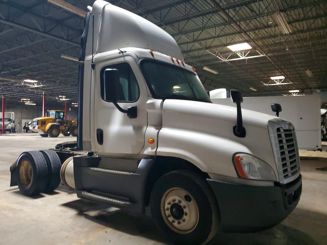 2016 Freightliner Cascadia 125
