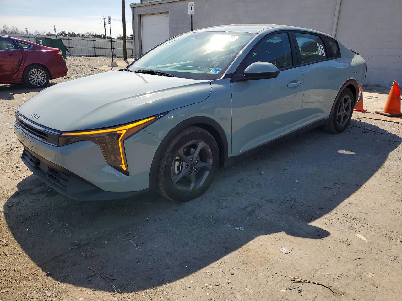 2025 Kia K4