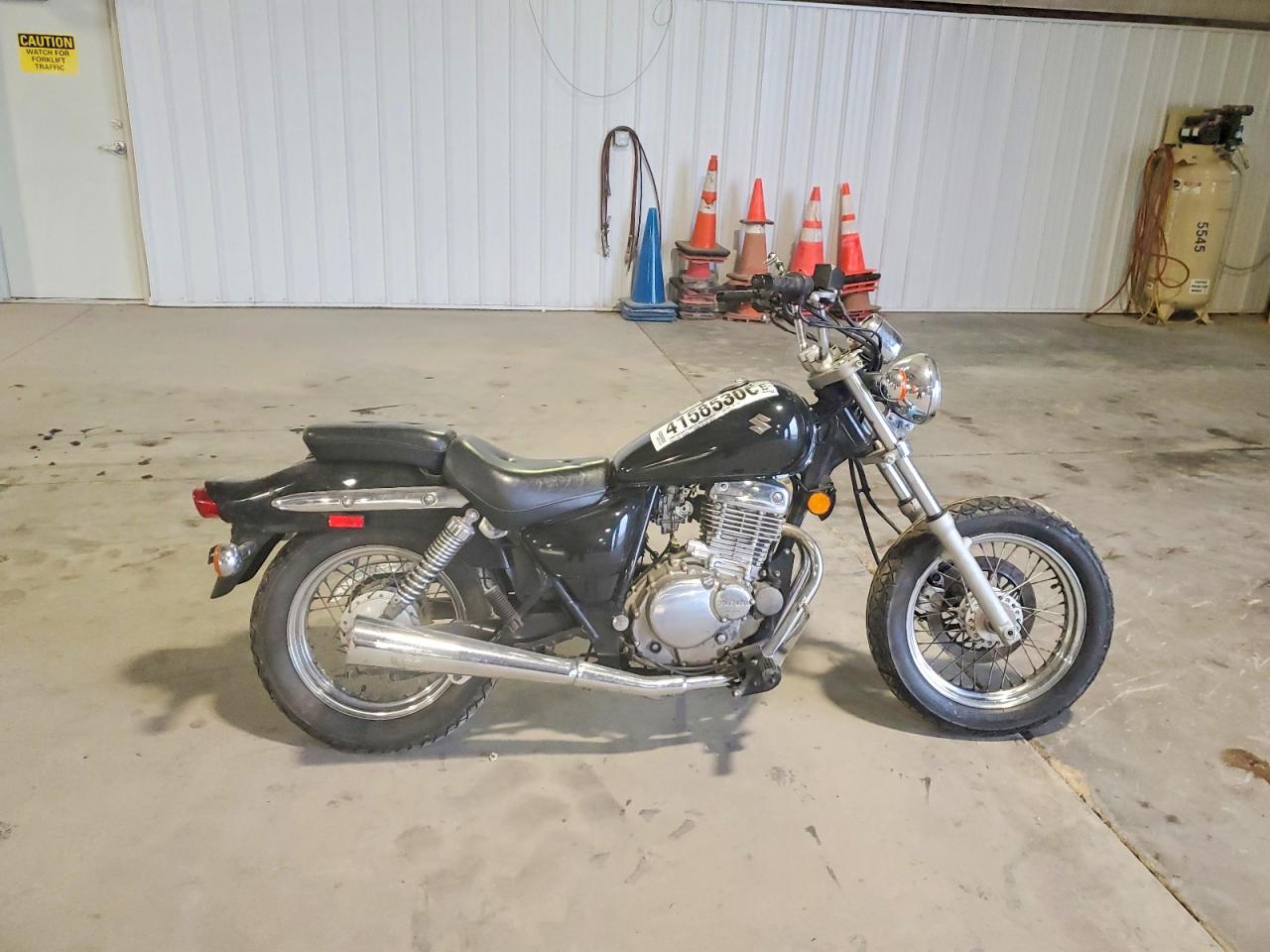 Suzuki GZ250
