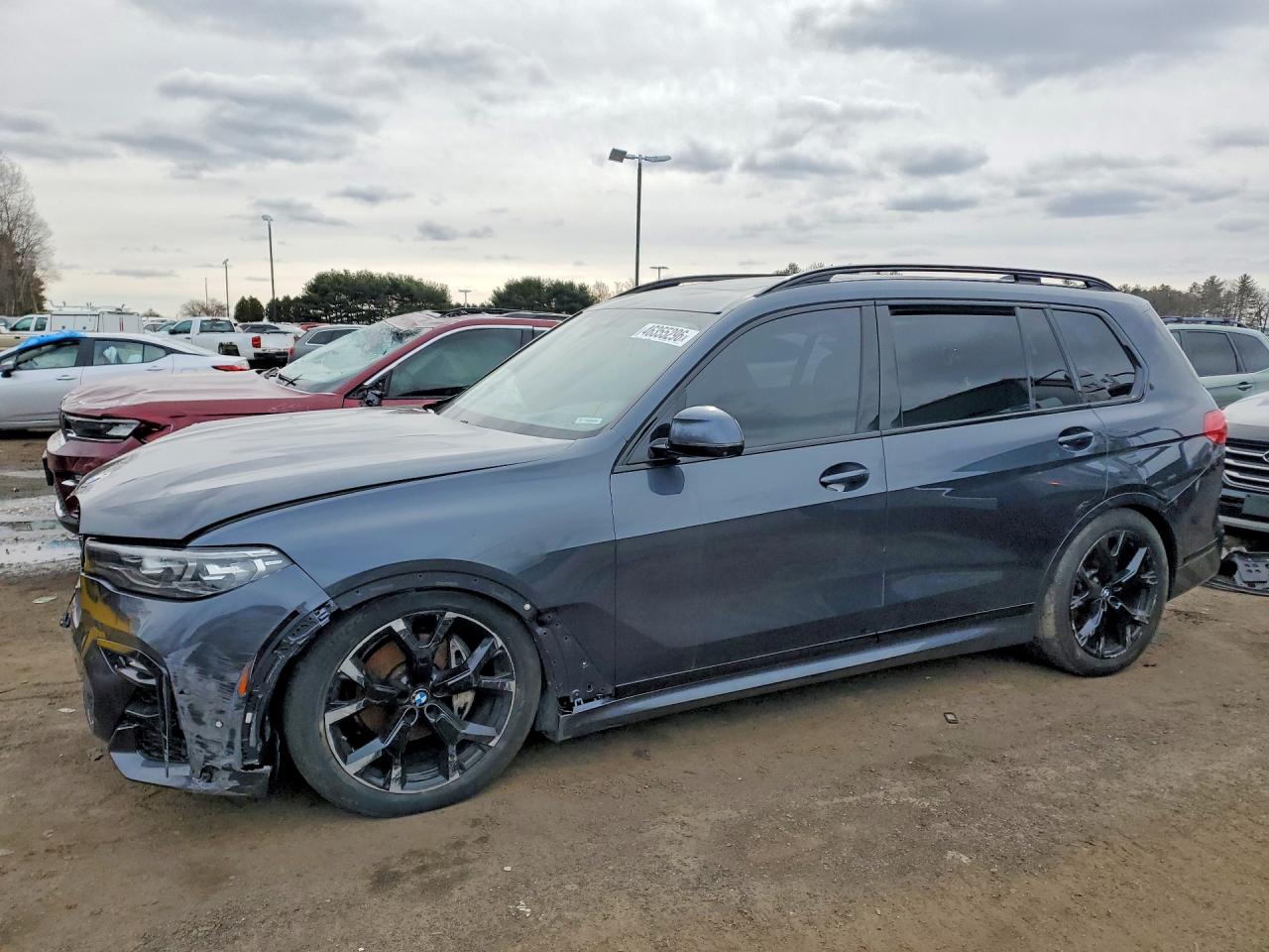 2022 BMW X7