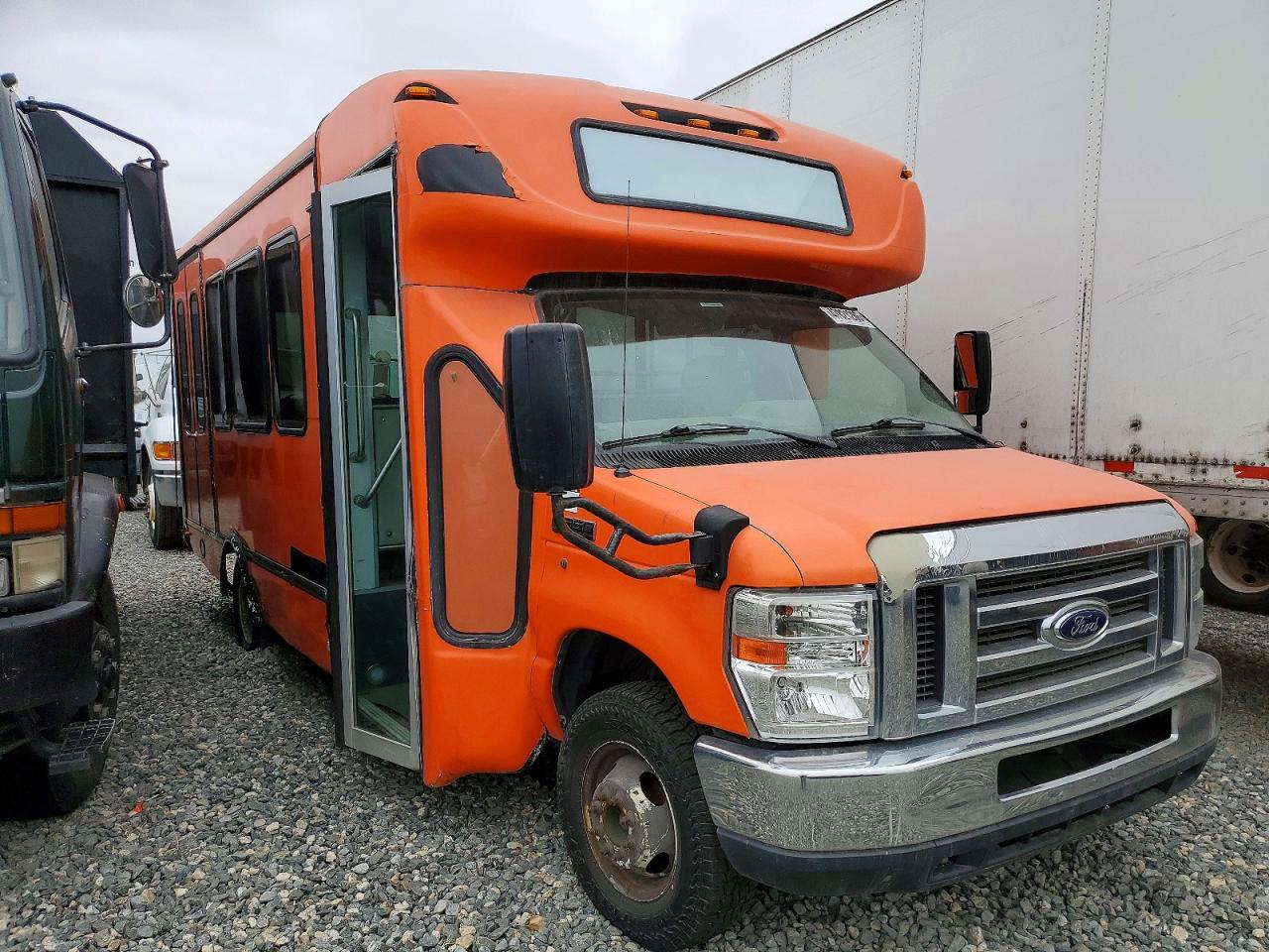 2017 Ford Econoline