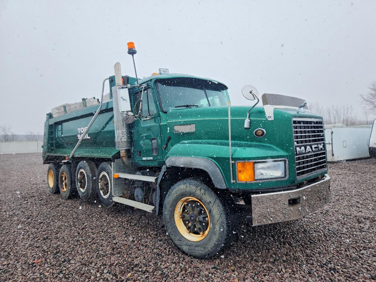 1996 Mack 700