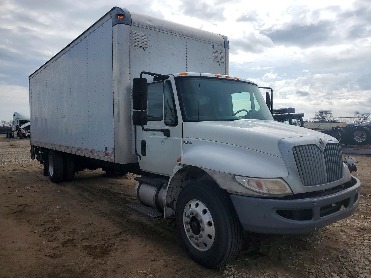 2013 International 4000-Series