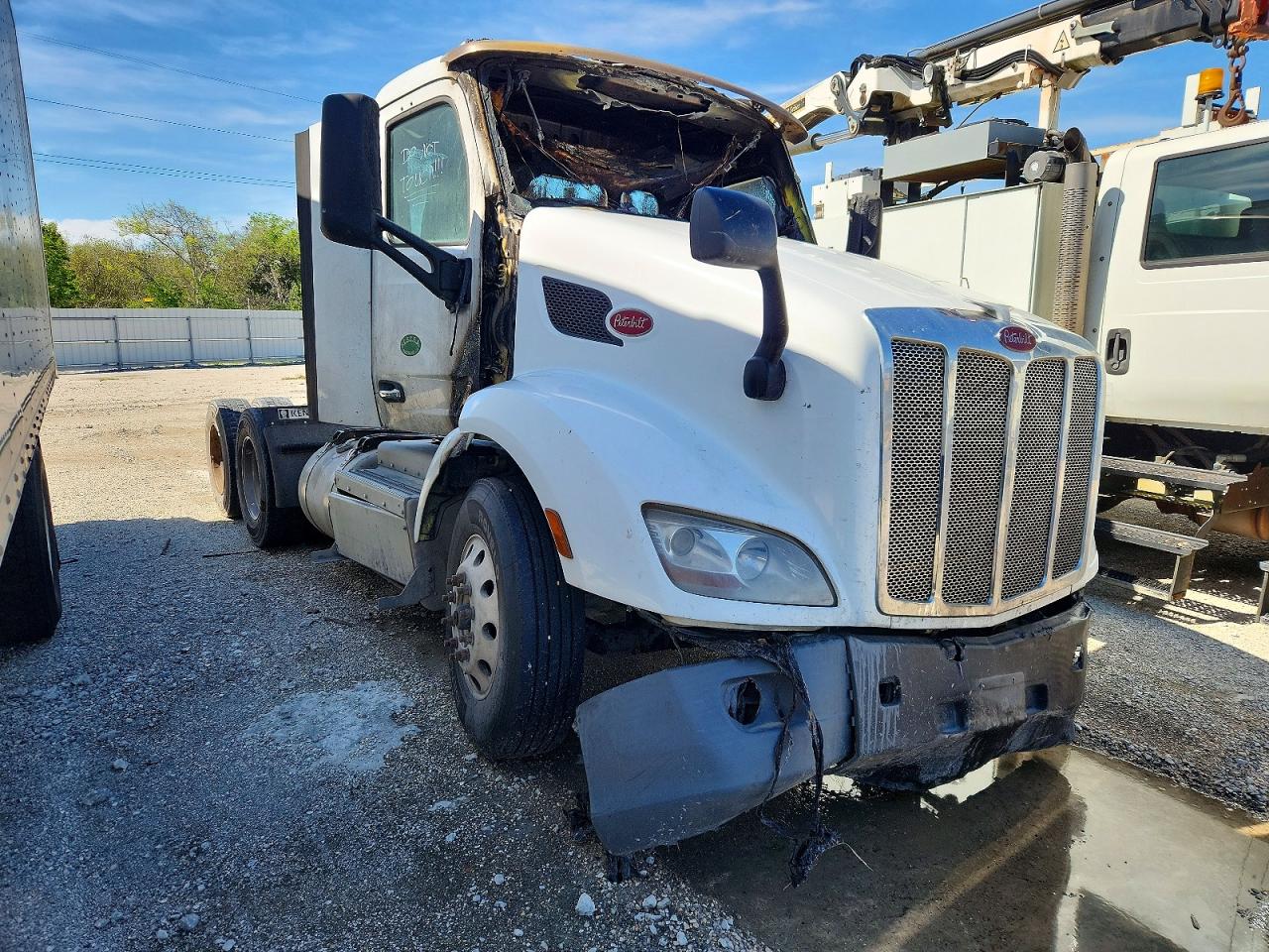 2017 Peterbilt 520