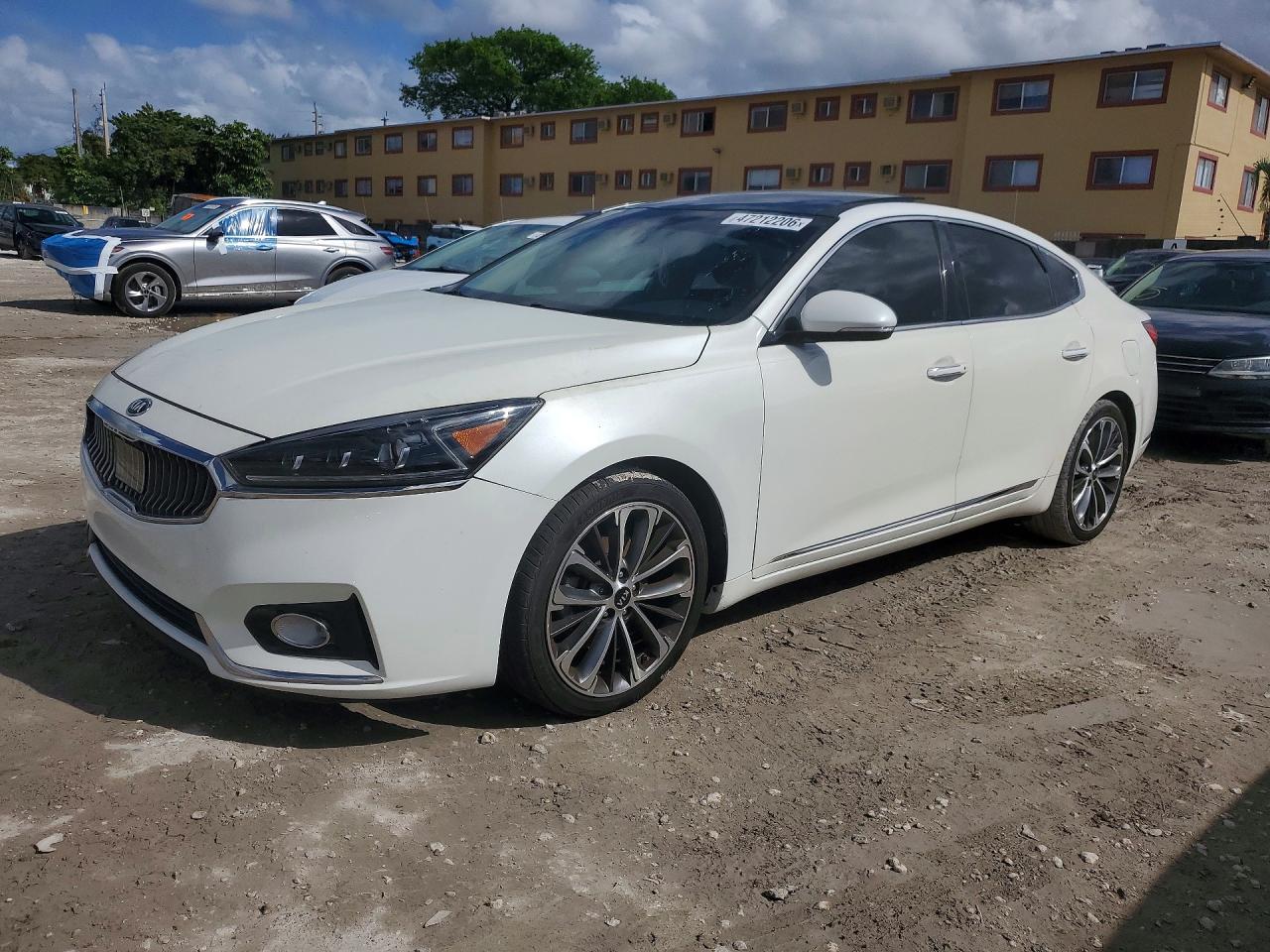 2017 Kia Cadenza
