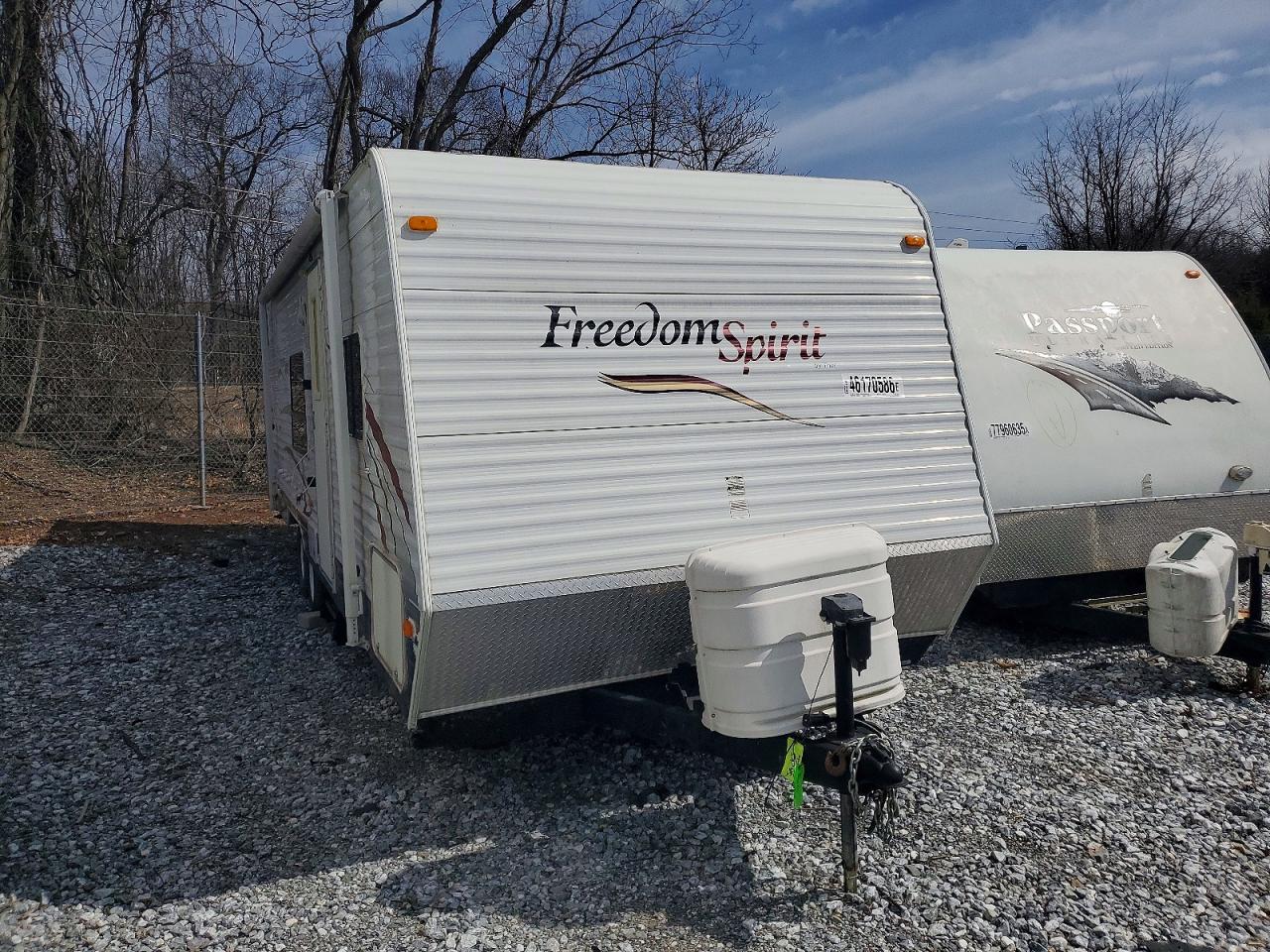 2009 Freedom Recreational Vehicle (rv)