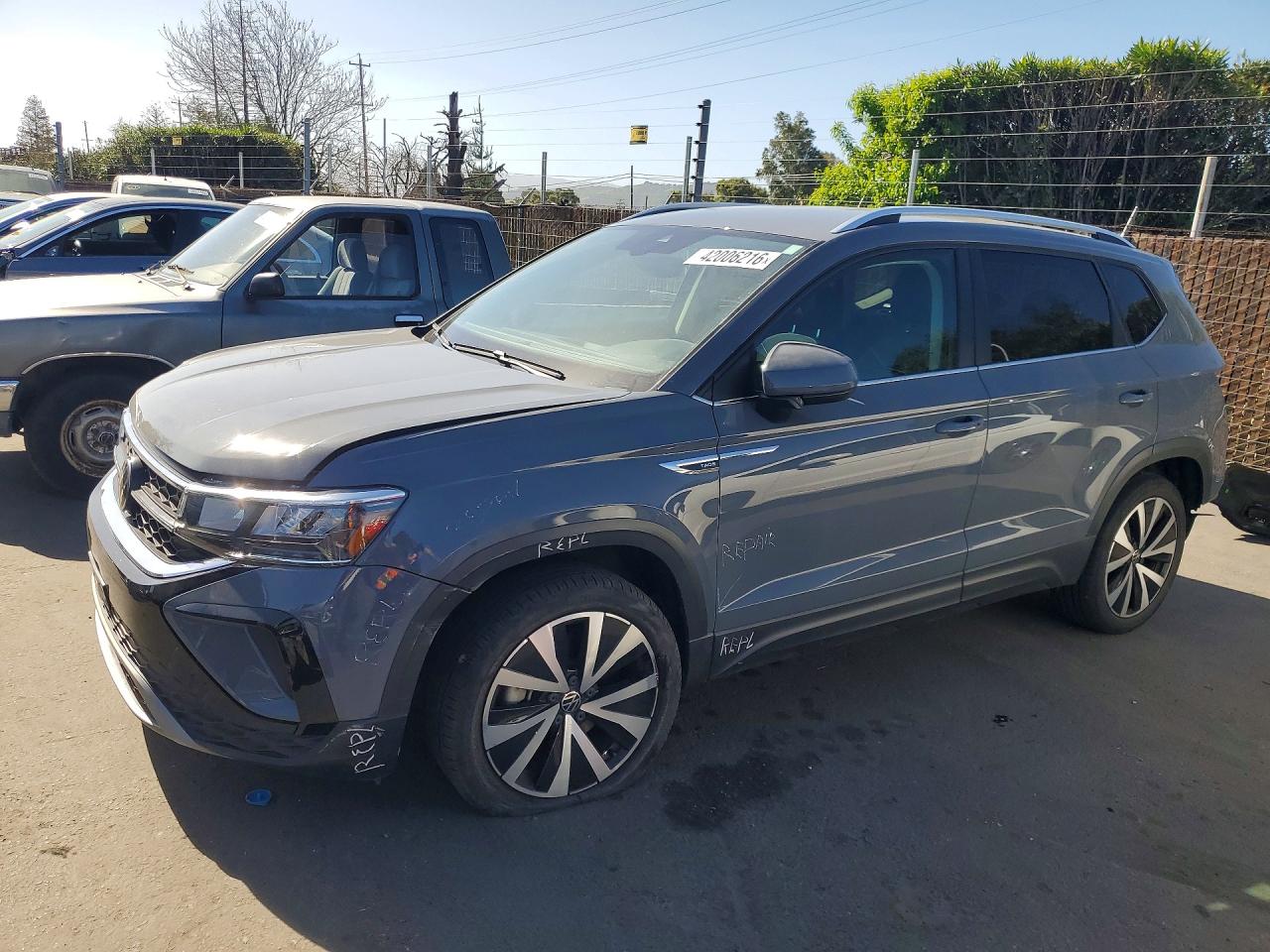 2023 Volkswagen Taos