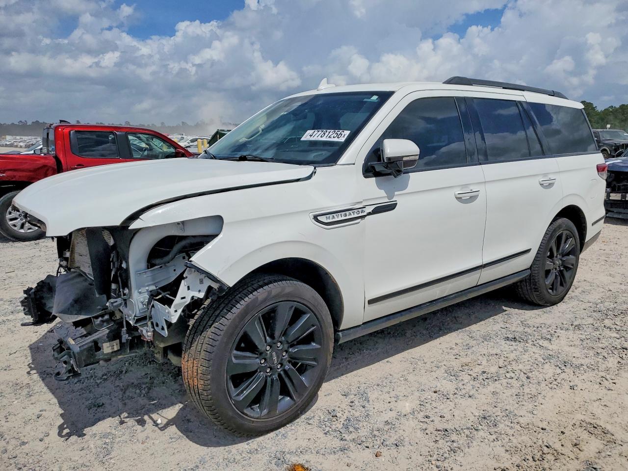 2022 Lincoln Navigator