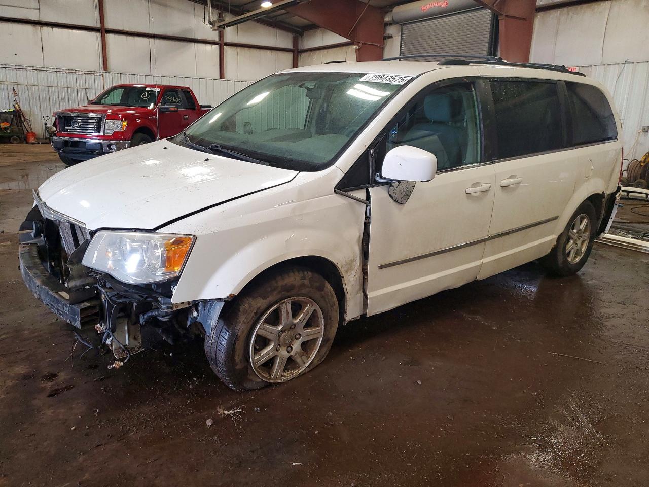 2010 Chrysler Town & Country