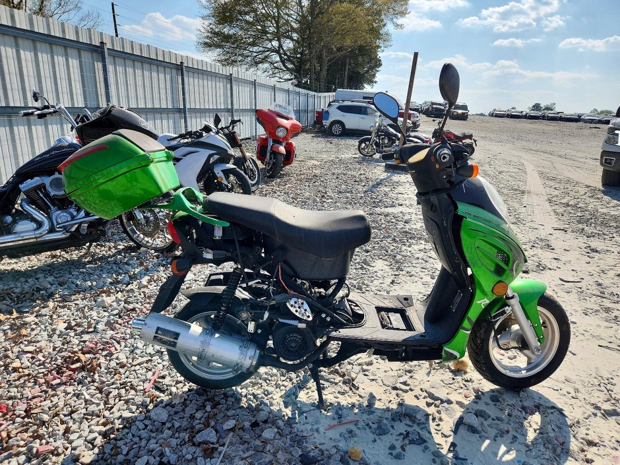 Jiajue Moped