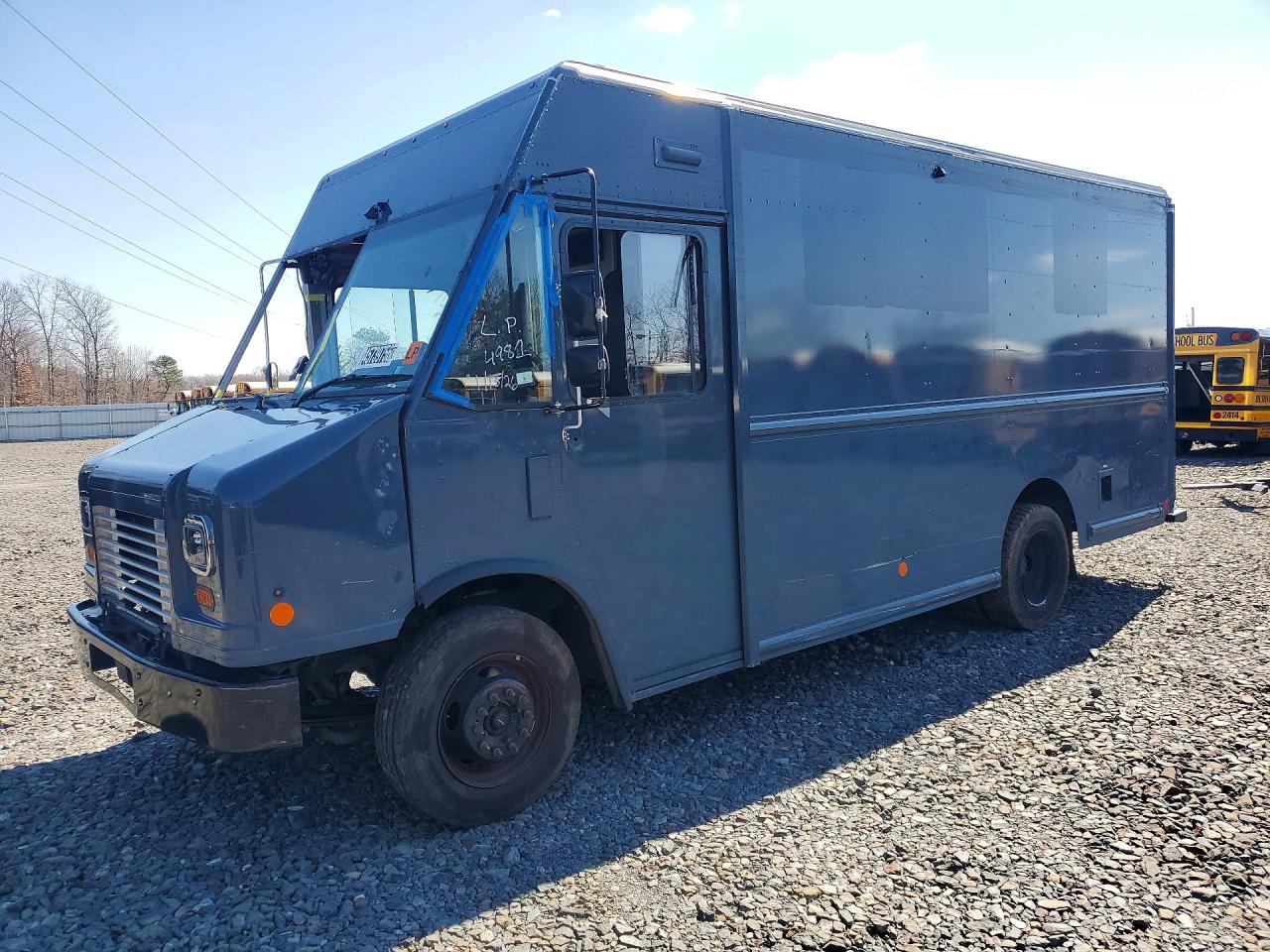 2021 Ford F59