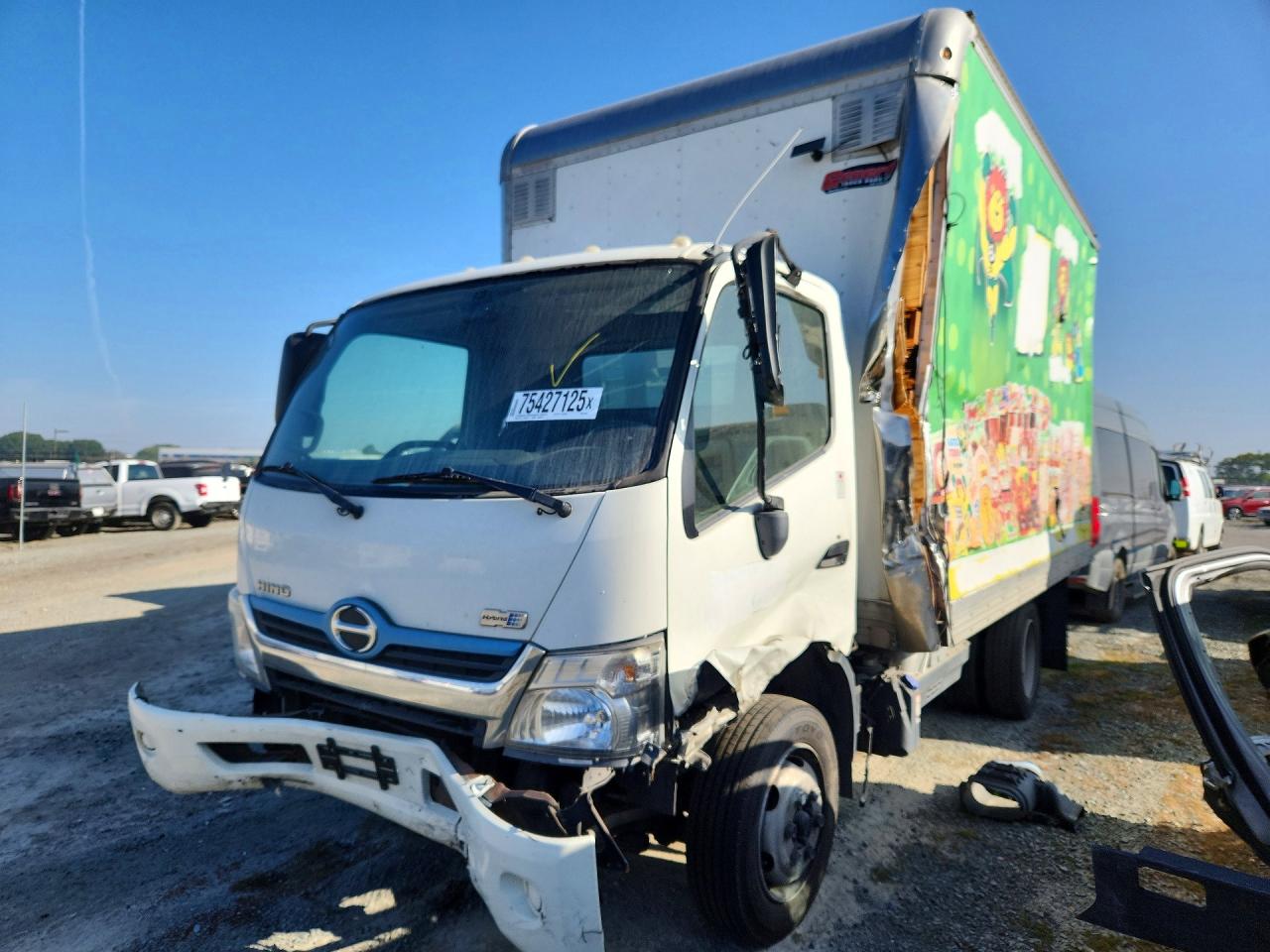 2016 Hino 195