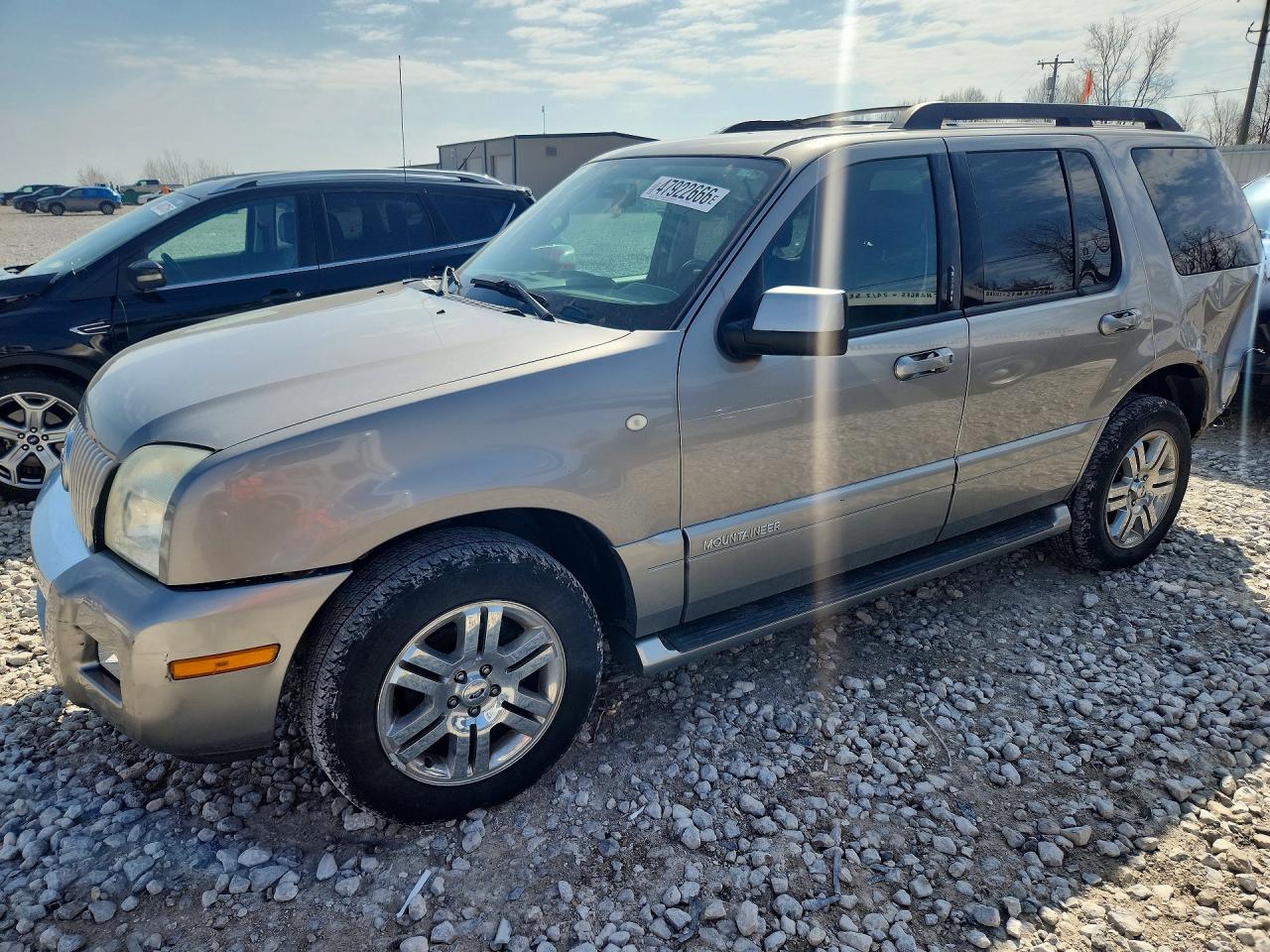 Merc Mountaineer