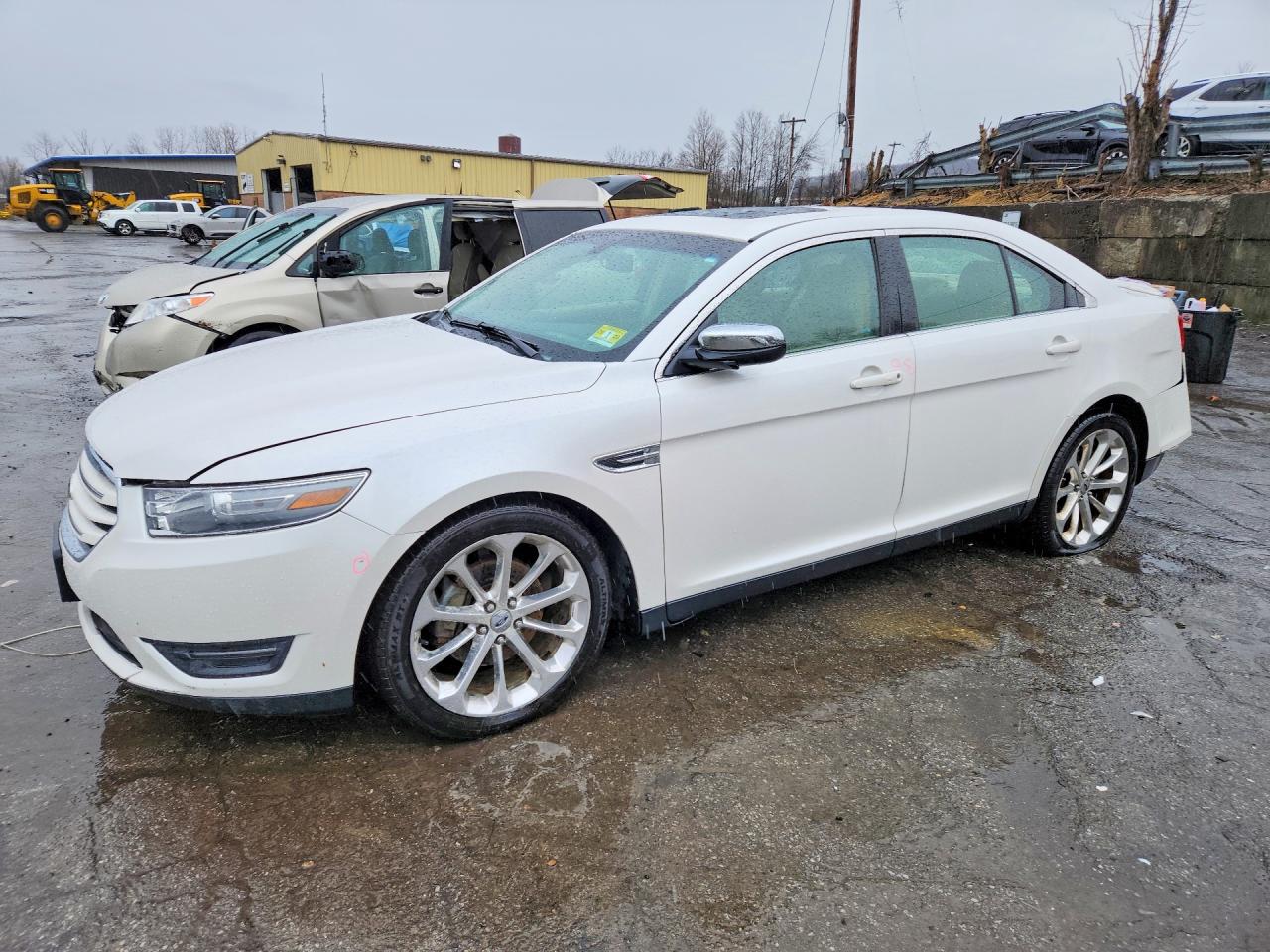 2013 Ford Taurus