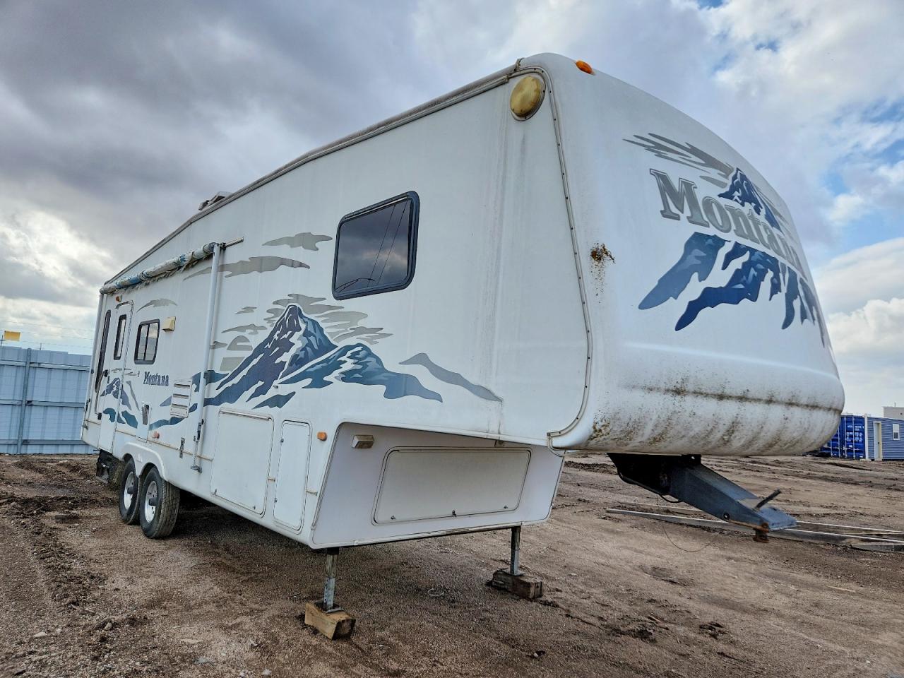 Montana 5th Wheel