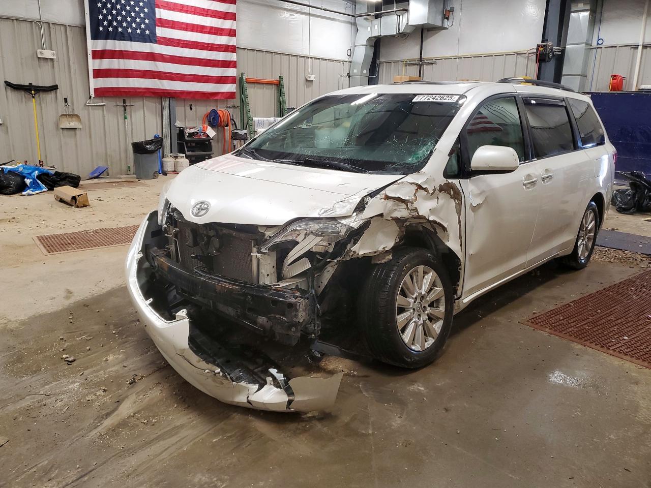 2015 Toyota Sienna