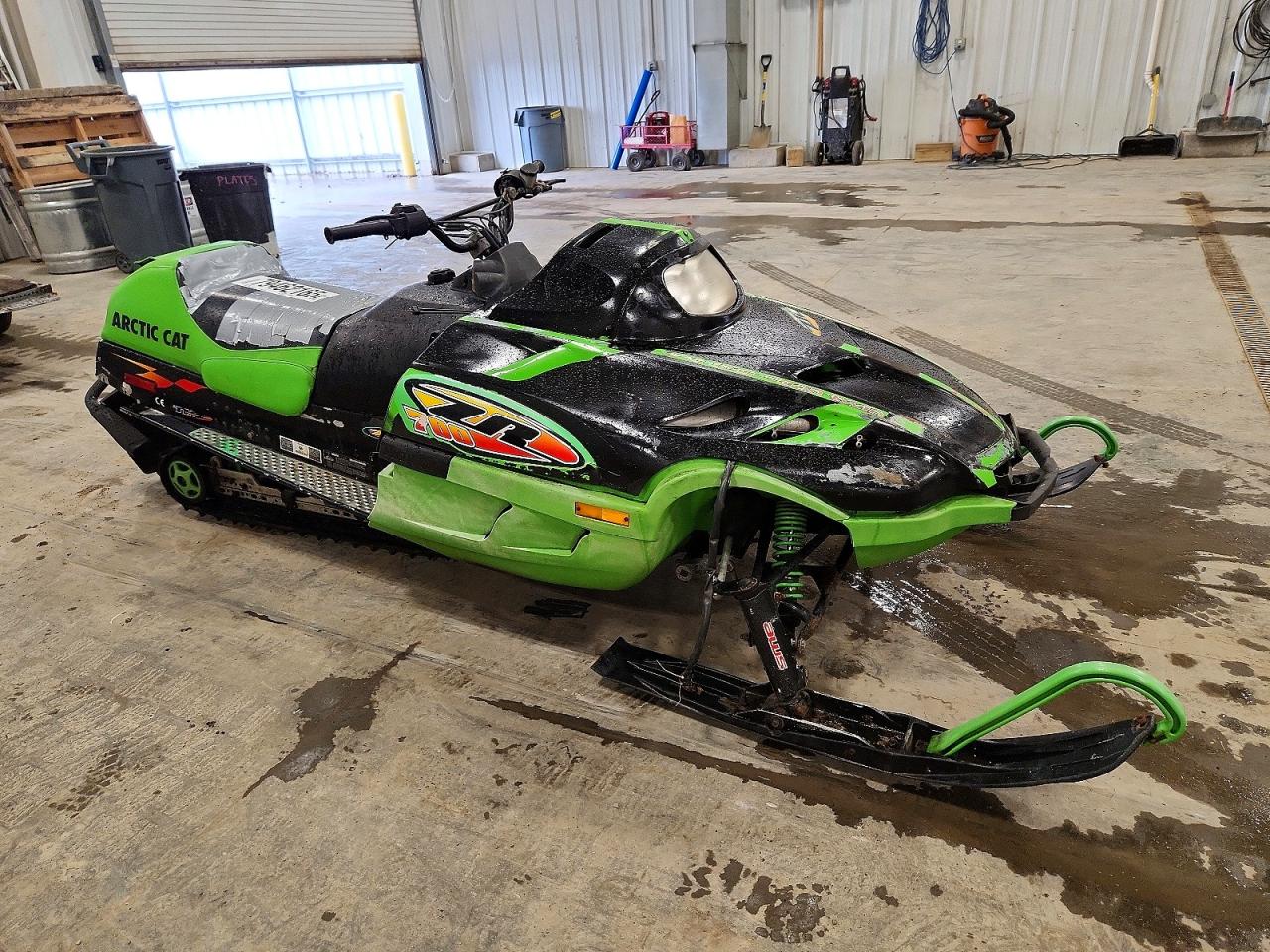 Arti Zr700