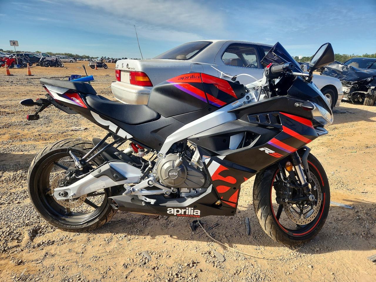 2025 Aprilia RS