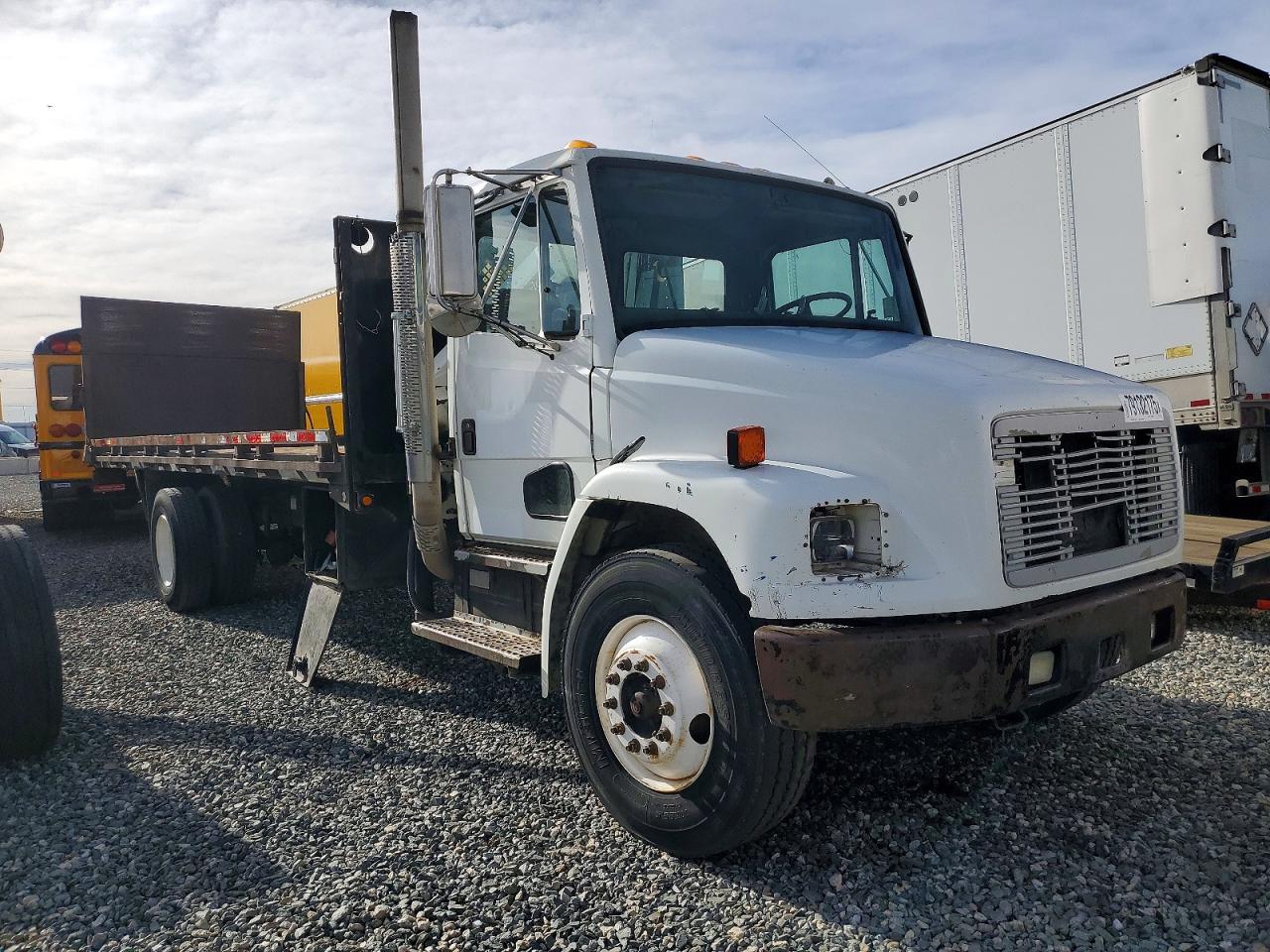 2003 Freightliner Fl70