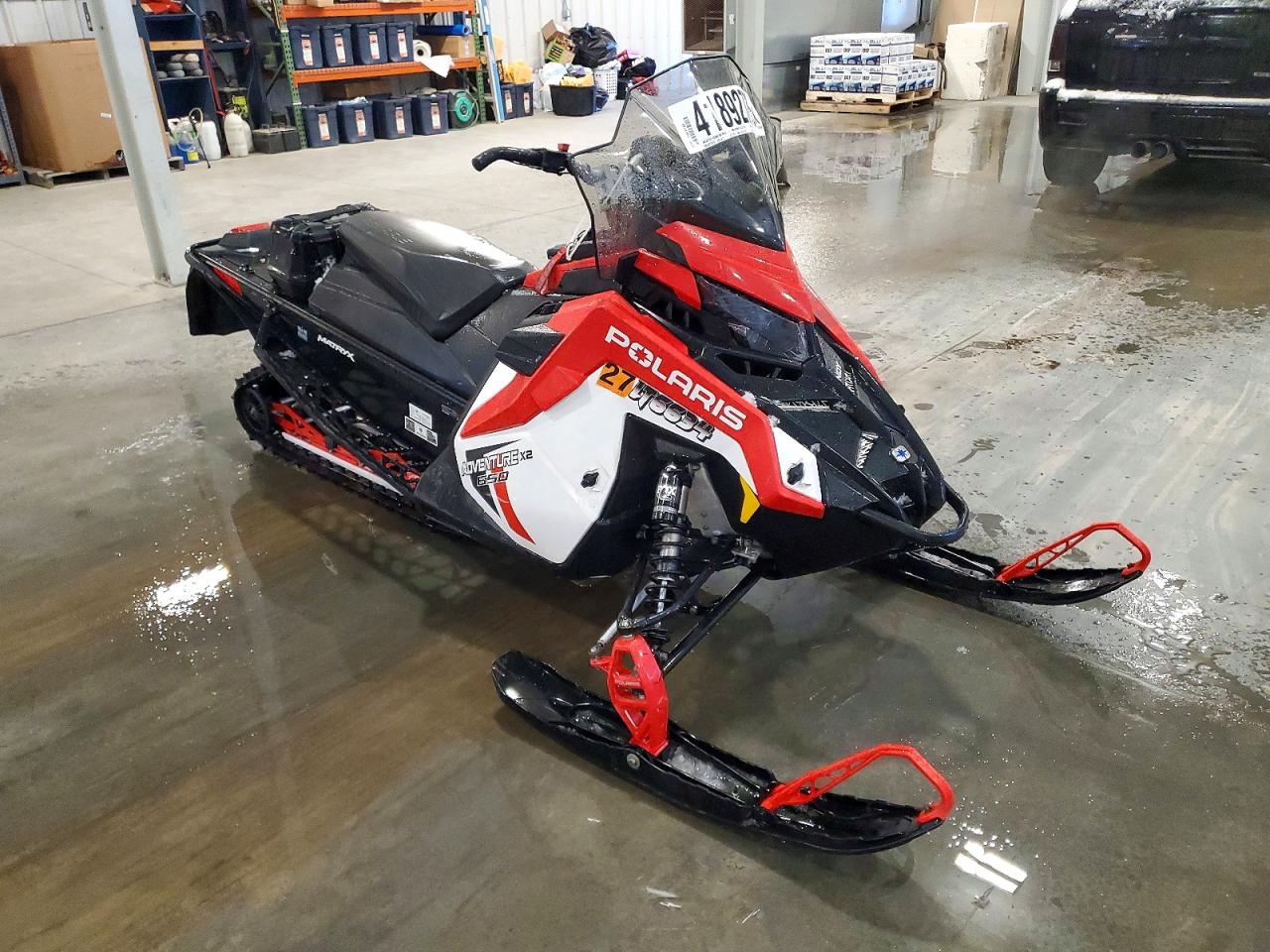 Polari 650 Indy Adventure X2