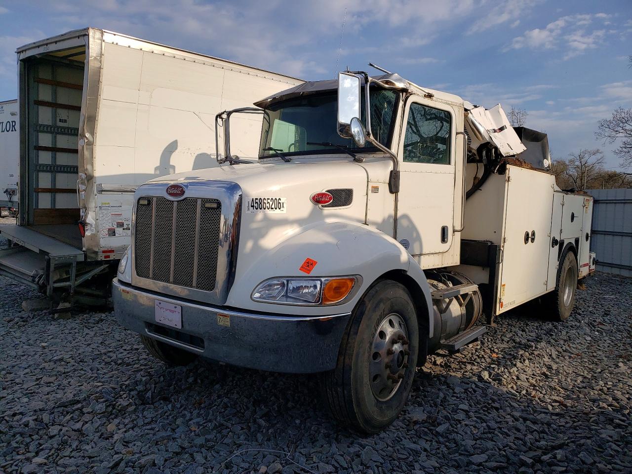 2022 Peterbilt 337
