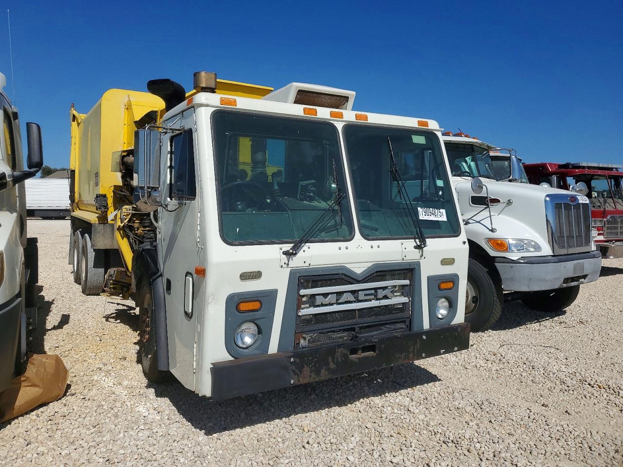 2016 Mack Leu613