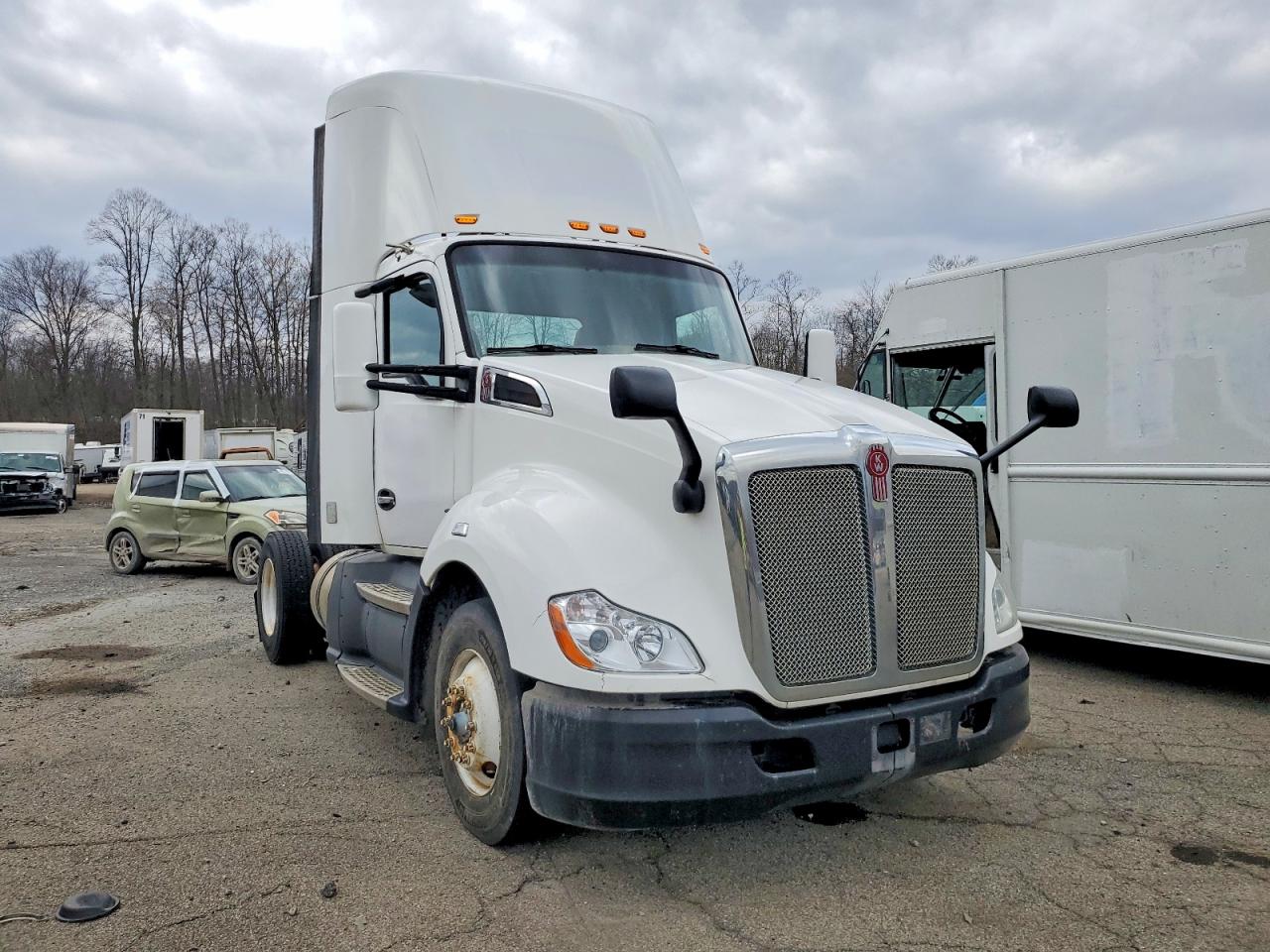 Kenworth Construction