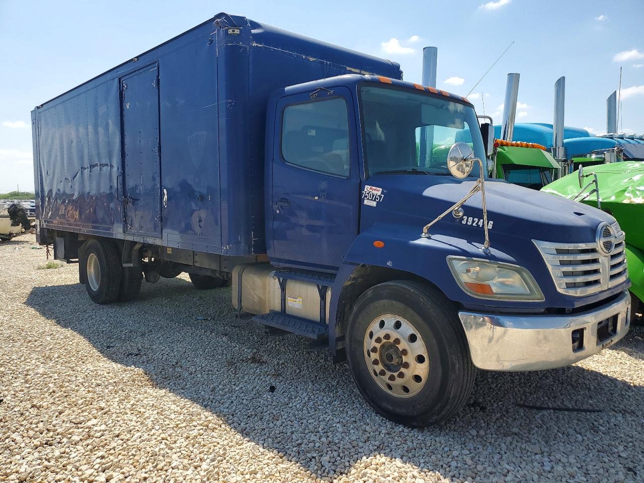 2009 Hino 338
