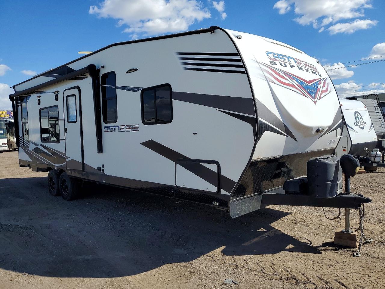 Genesis Camper