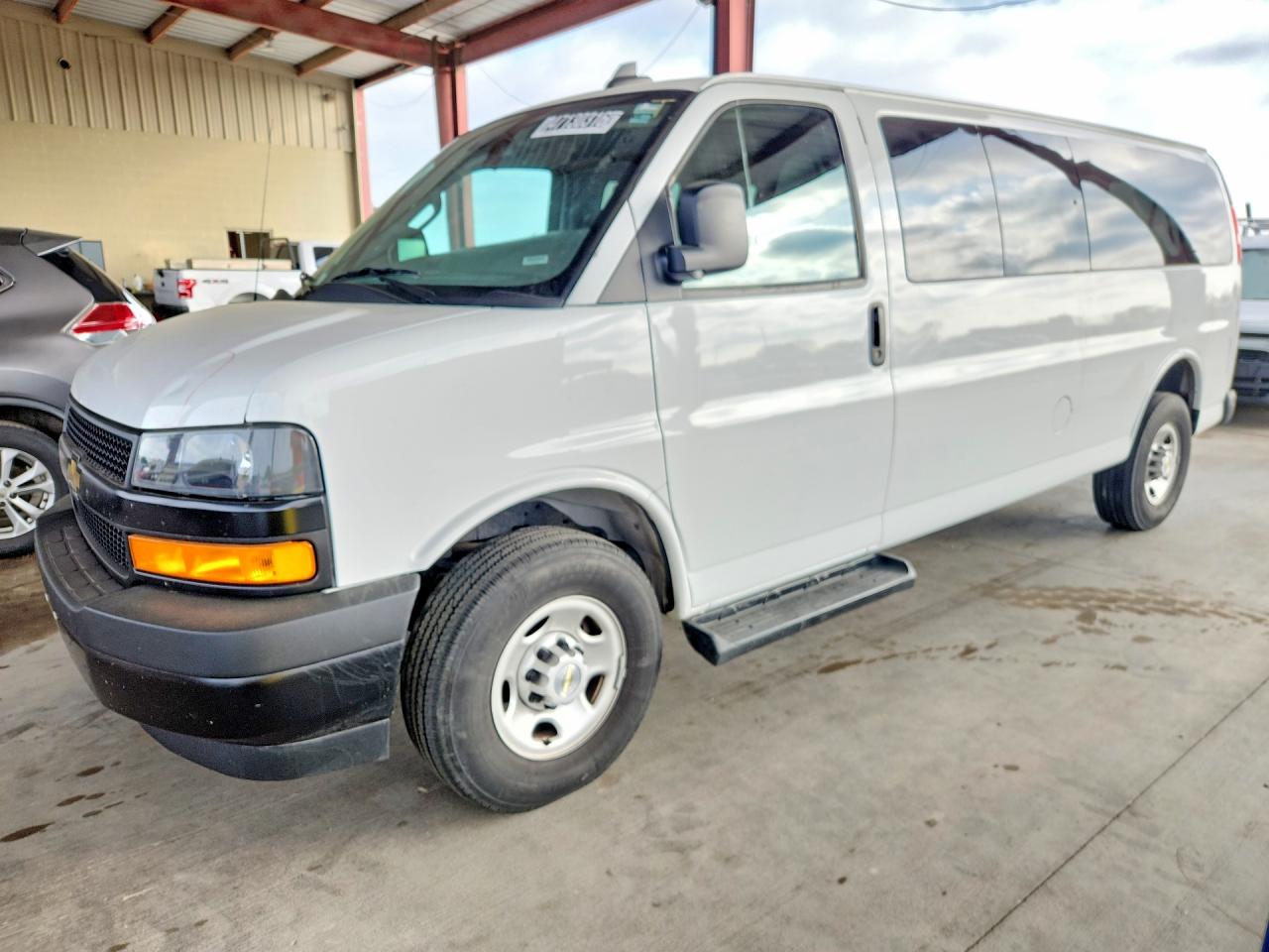 2023 Chevrolet Express 3500