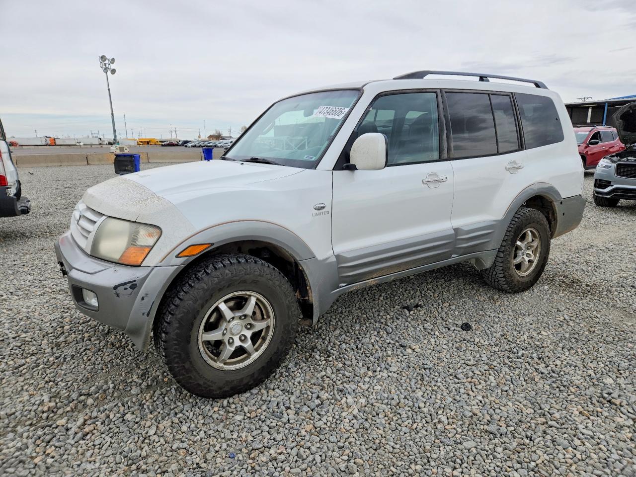 2002 Mitsubishi Montero