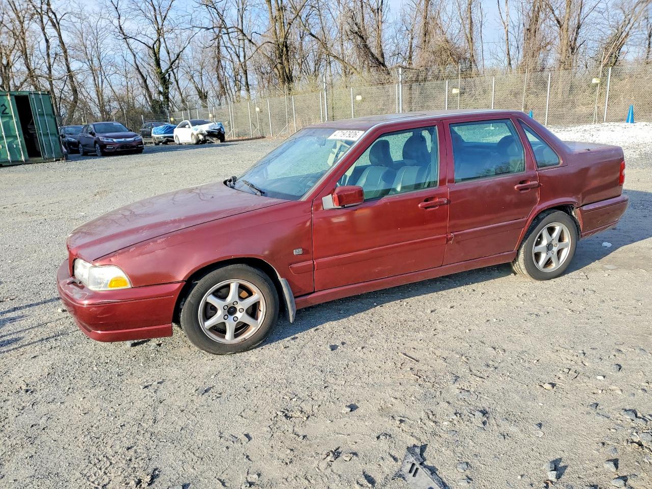 2000 Volvo S70