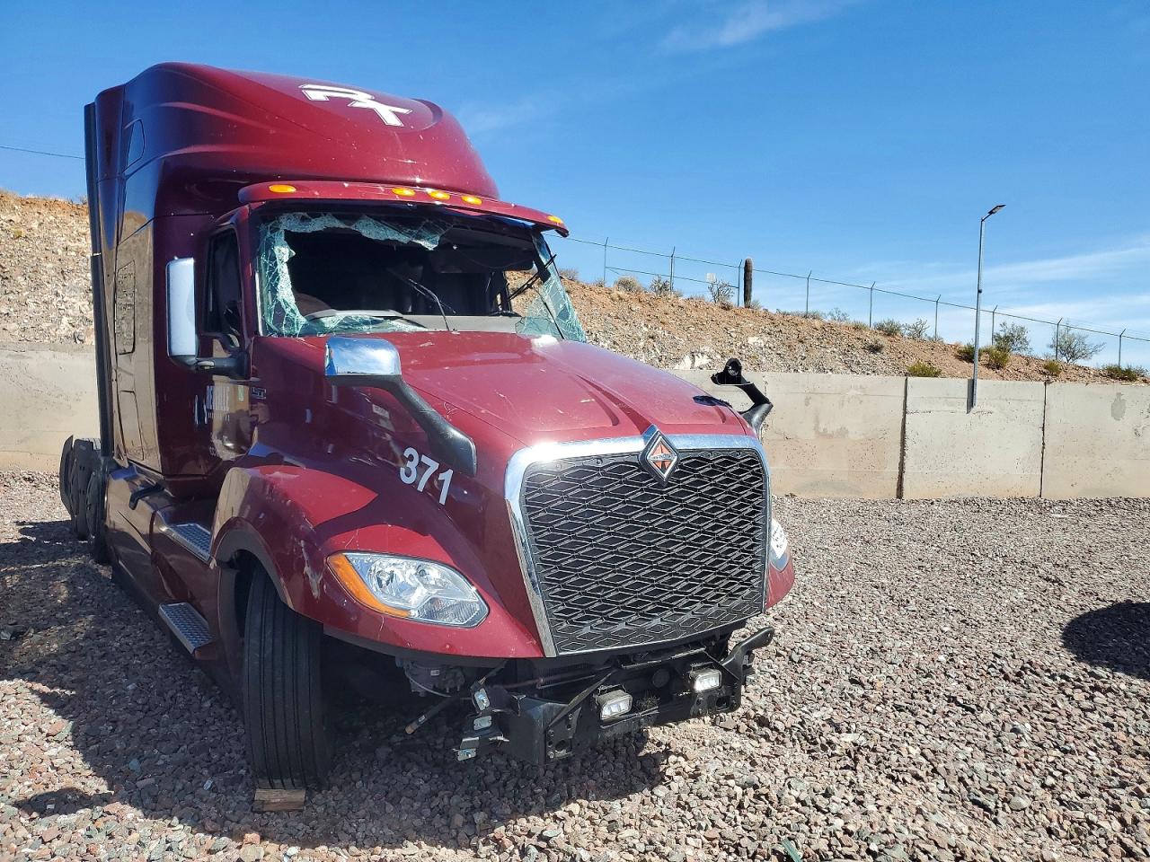 2025 International Lt62f Semi Truck