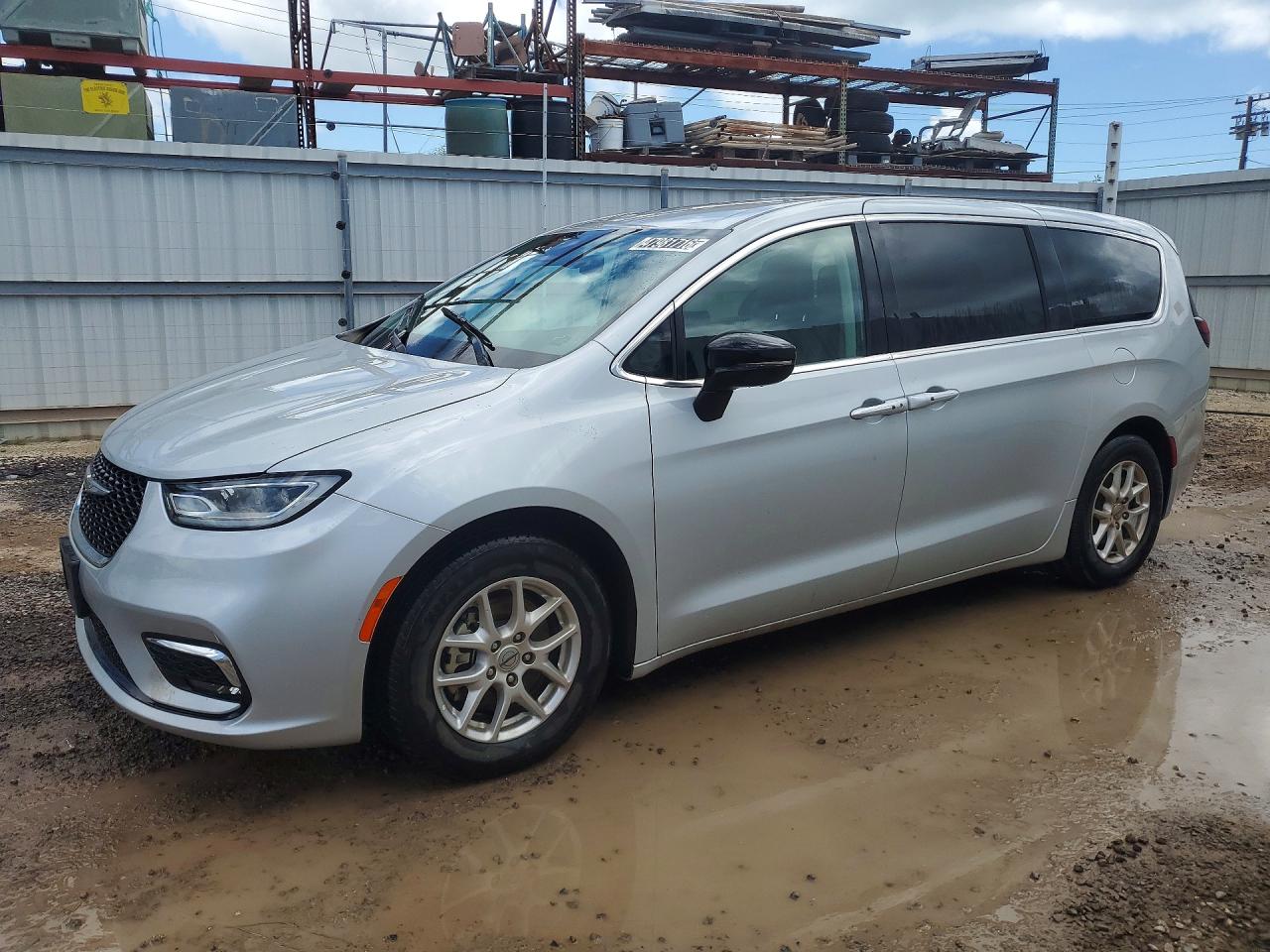 2024 Chrysler Pacifica