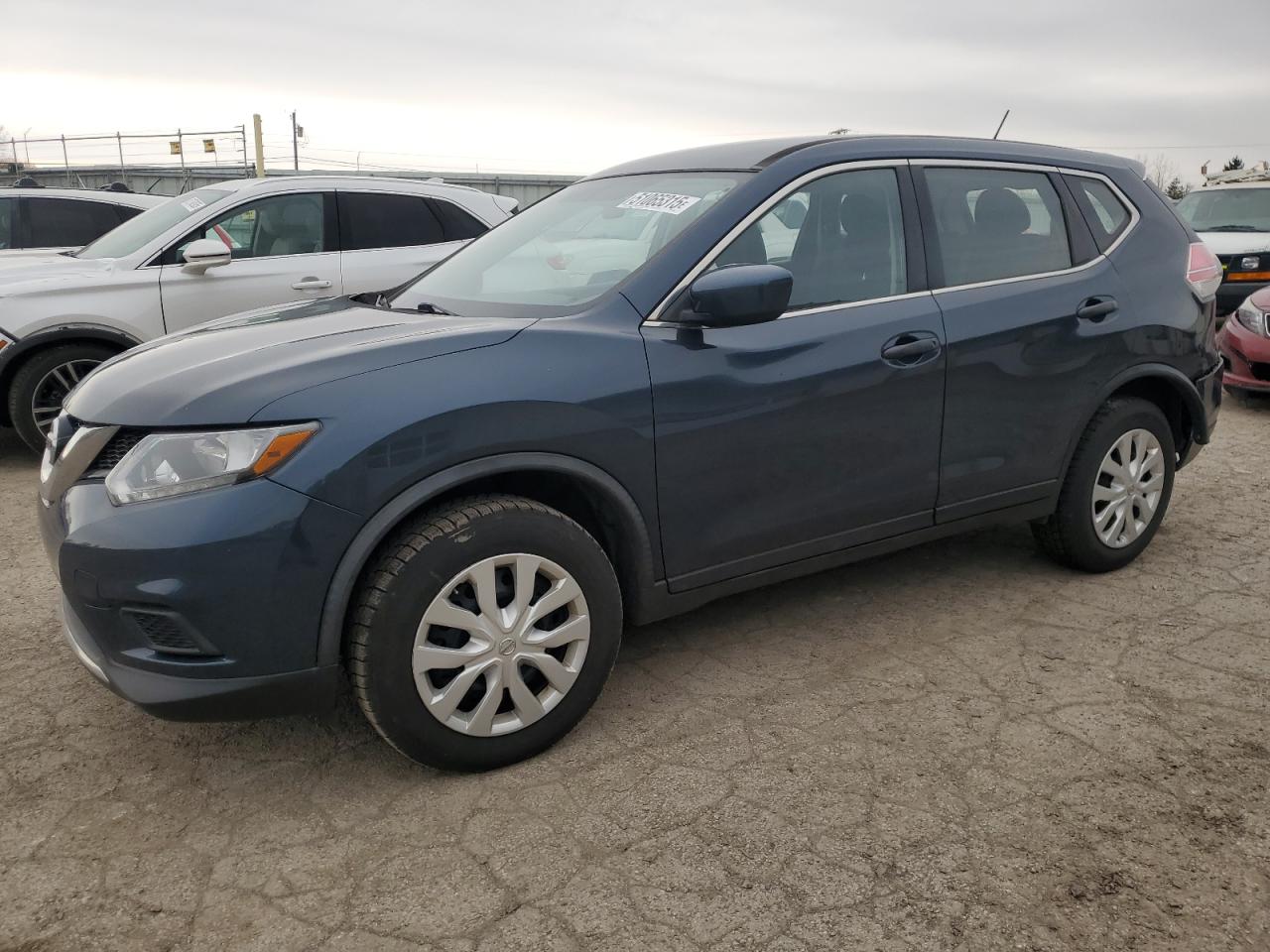 2016 Nissan Rogue s S