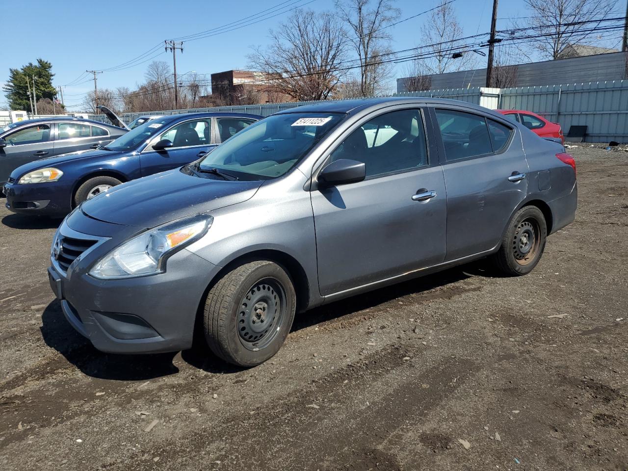 2019 Nissan Versa s S