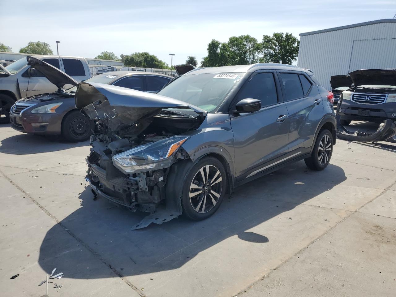 2018 Nissan Kicks s S