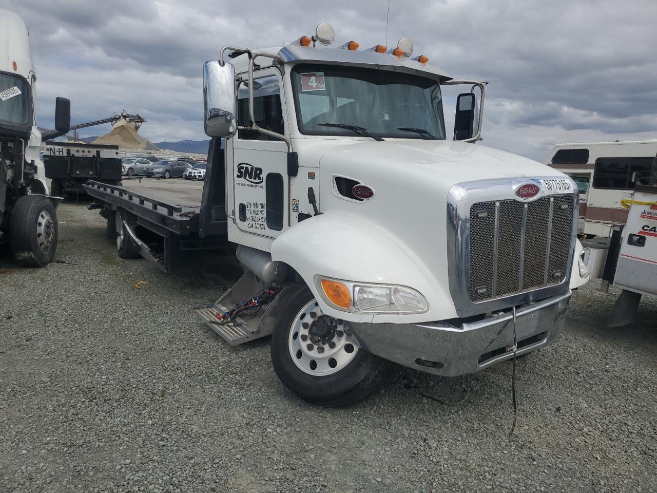 2022 Peterbilt 337