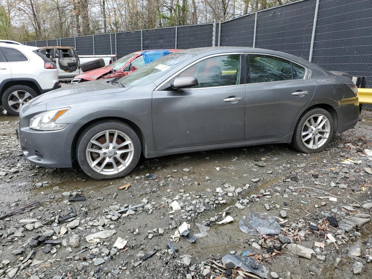 2014 Nissan Maxima s S