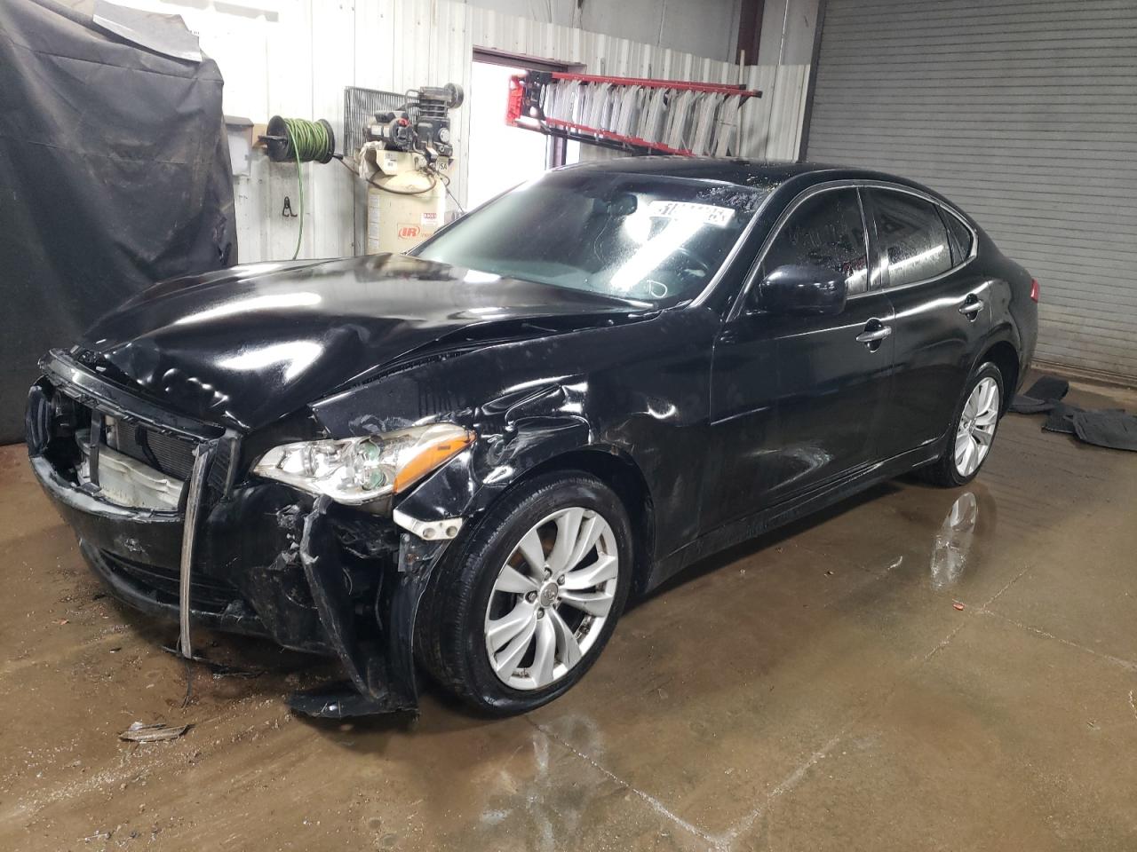 2011 Infiniti M37